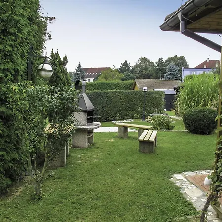 Petrikov By Interhome וילה Petrikov (Prague-East District)