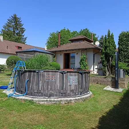 别墅 Petrikov By Interhome Petrikov (Prague-East District)