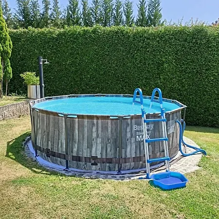 וילה Petrikov By Interhome Petrikov (Prague-East District)